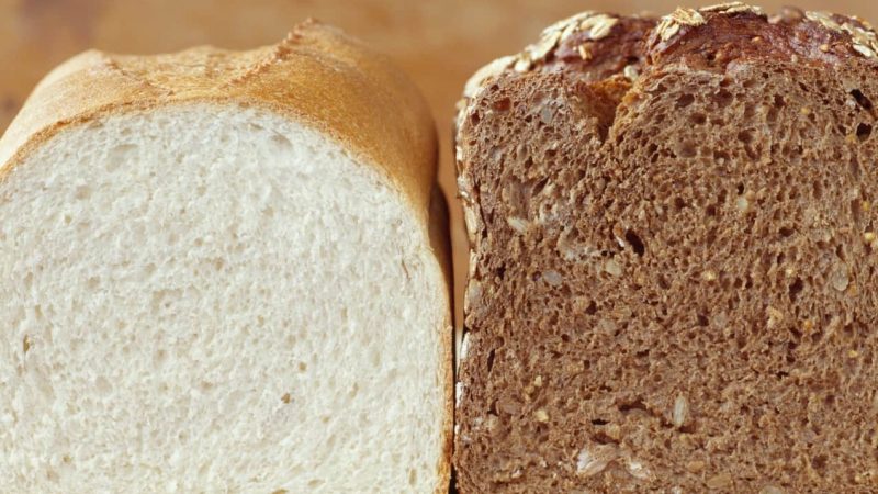 Бял или пълнозърнест хляб